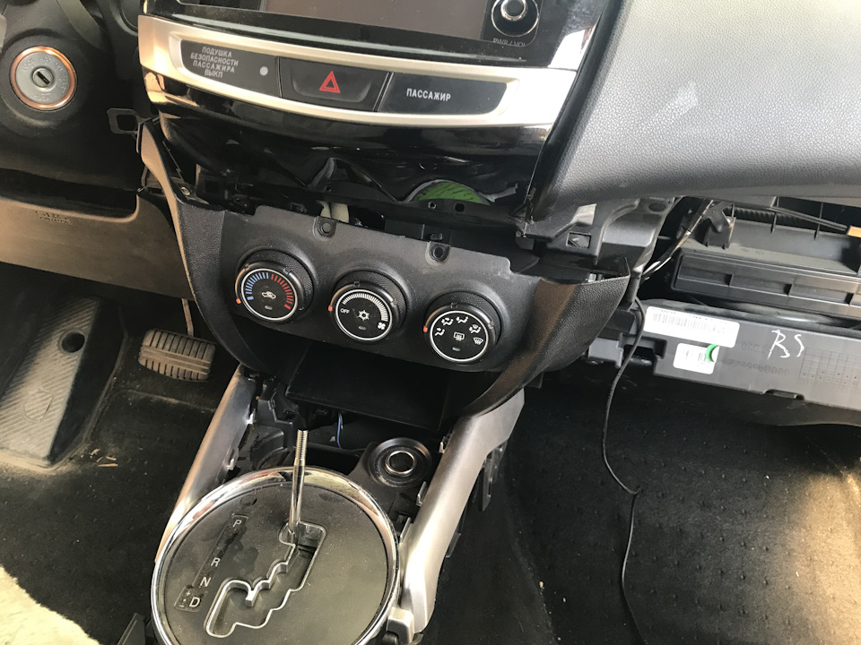 Как снять панель митсубиси асх Климат-контроль - Mitsubishi ASX, 1,8 л, 2013 года аксессуары DRIVE2