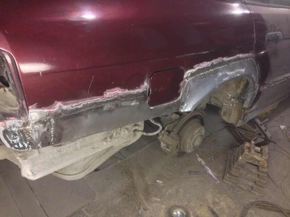 Замена задних тормозных колодок. — Volkswagen Jetta VI, 1,4 л, 2012 ...