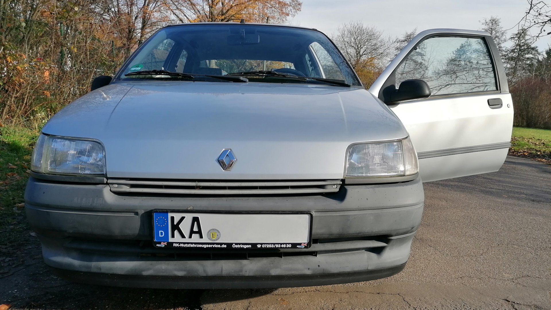 Renault Clio I 1.4 бензиновый 1993 | 1,4 RN Aut. на DRIVE2