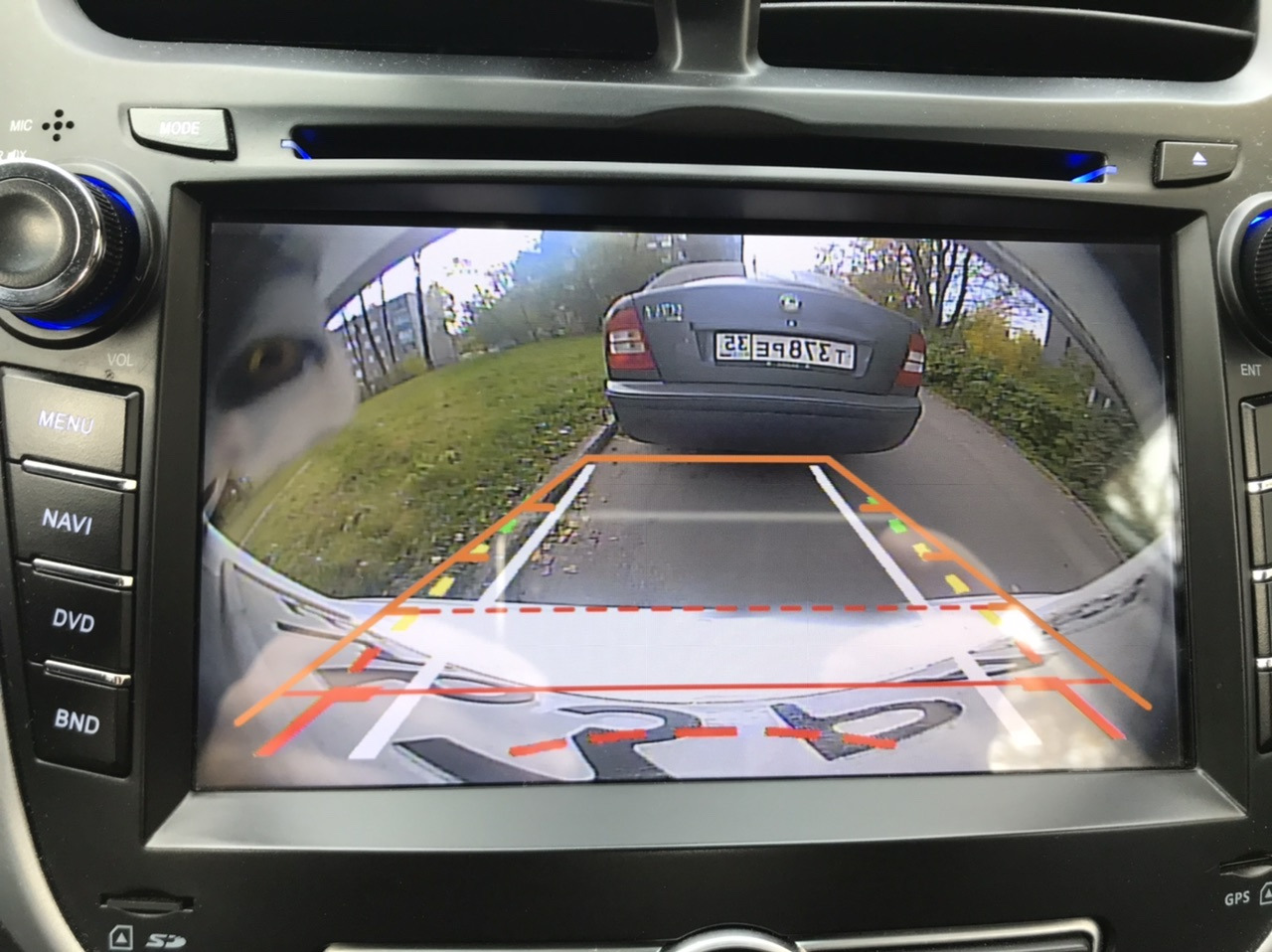 Штатная камера заднего вида Hyundai Solaris 2015
