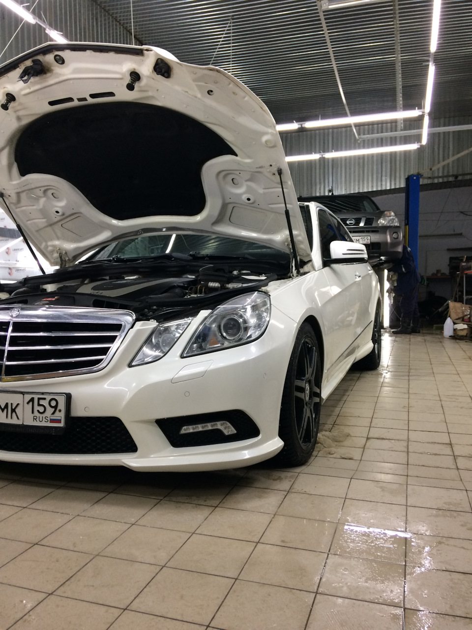 Полировка фар + Чистка внутри магнитами. — Mercedes-Benz E-class (W212 ...