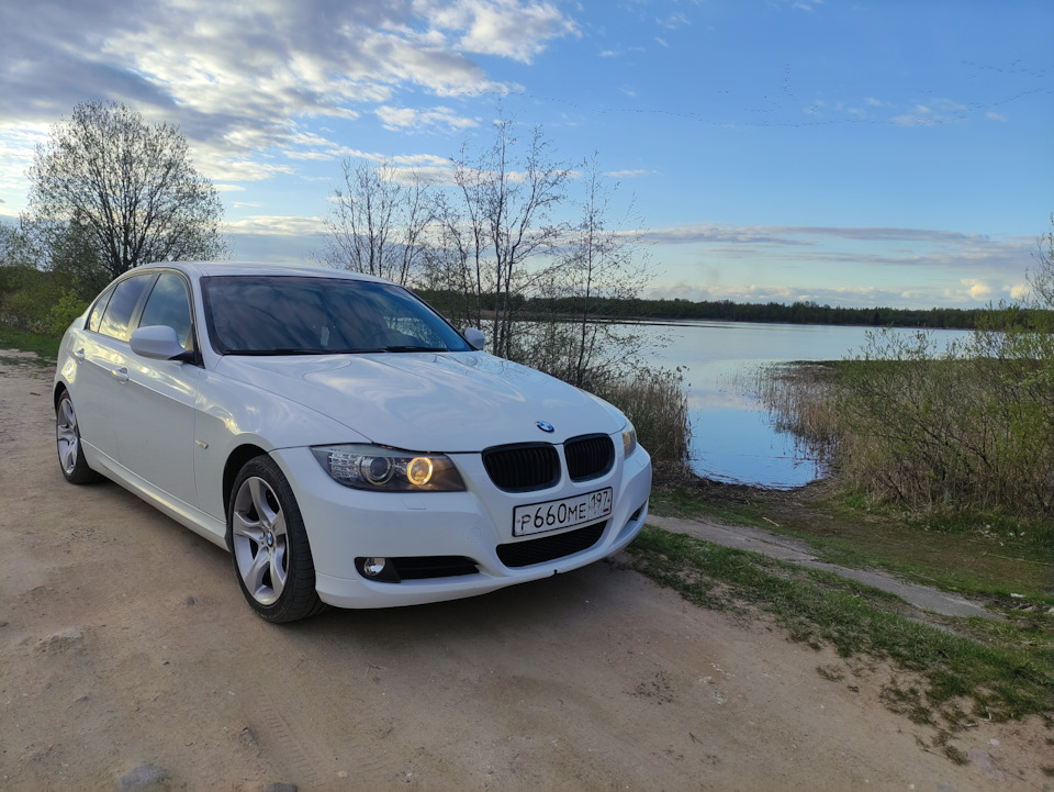 Photo from the logbook BMW 3 series (E90)