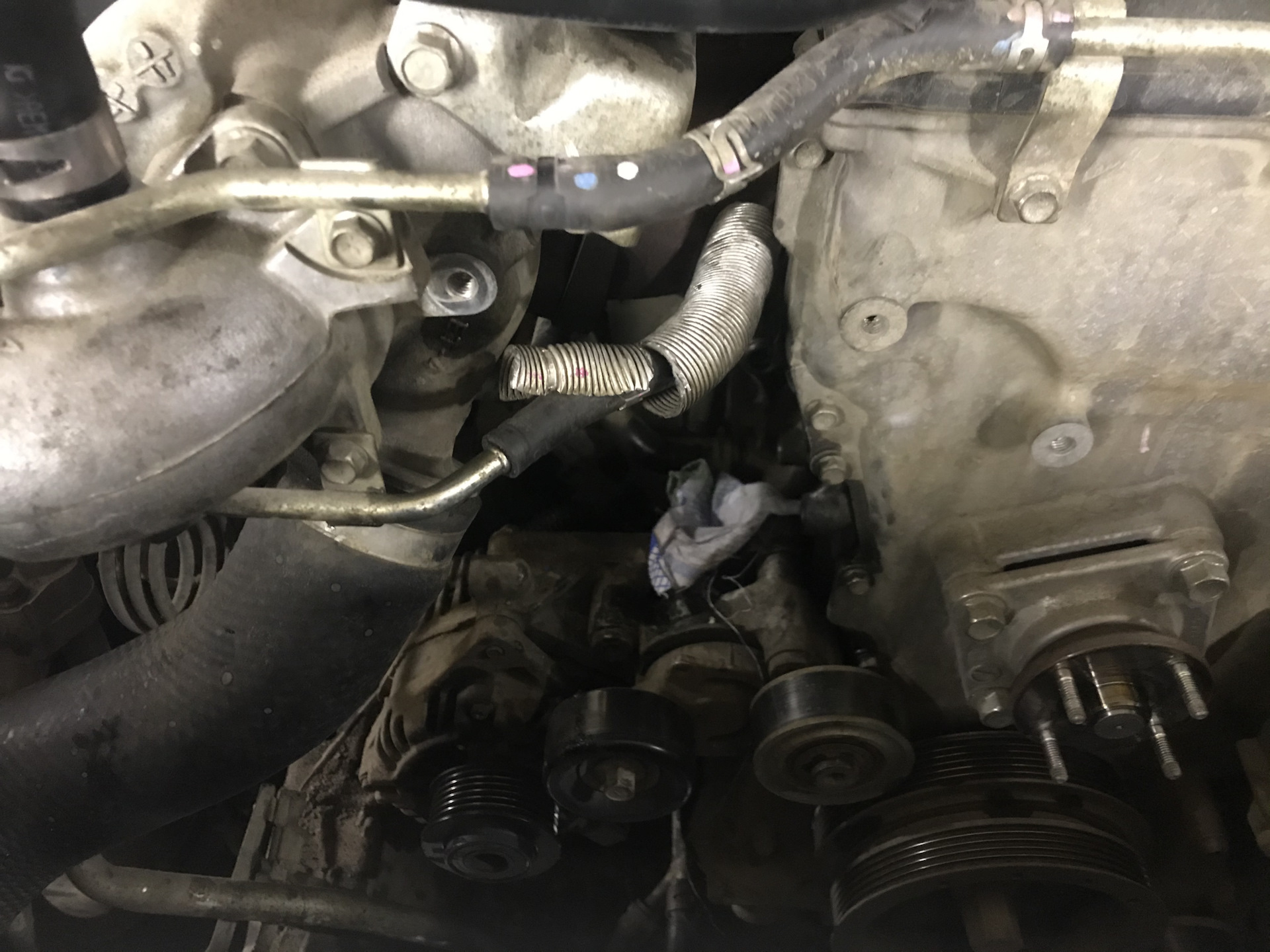 Замена помпы, ремней и роликов на МПС3 / Митсубиси Паджеро 3 + ТО ...