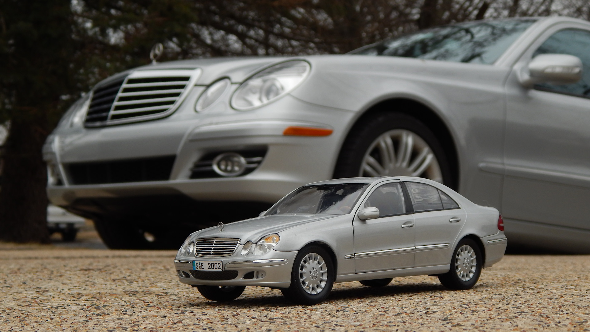 Mercedes Benz E-Class (W211), 2002 (1/18 Kyosho 09002SI) и новые колёса от  GT Spirit — Сообщество «Масштабные Модели» на DRIVE2