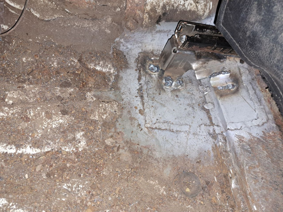 Поставлен на ход — Lada 4x4 3D, 1,7 л, 2002 года | наблюдение | DRIVE2