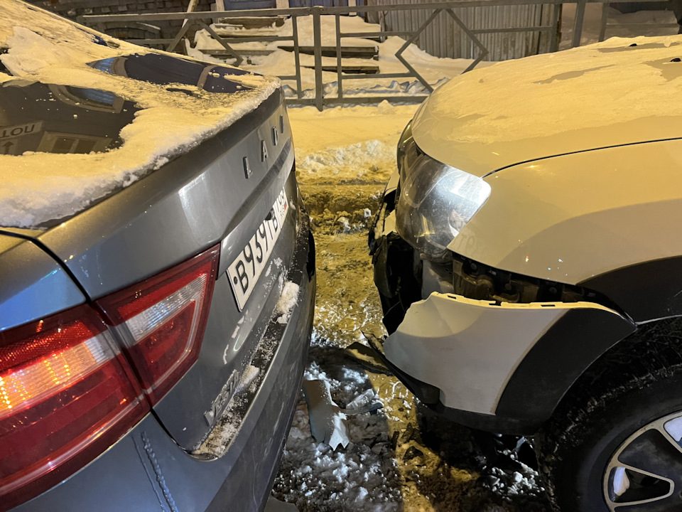 Вот и приехали подарочки — Lada Vesta (1G), 1,6 л, 2020 года | ДТП | DRIVE2