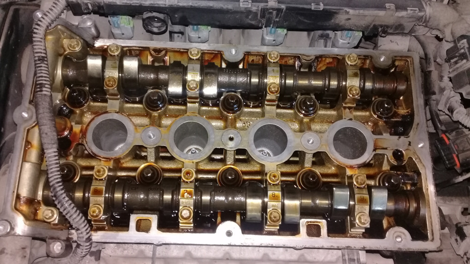 Заменил в первый раз прокладку клапанной крышки — Opel Astra H, 1,6 л ...