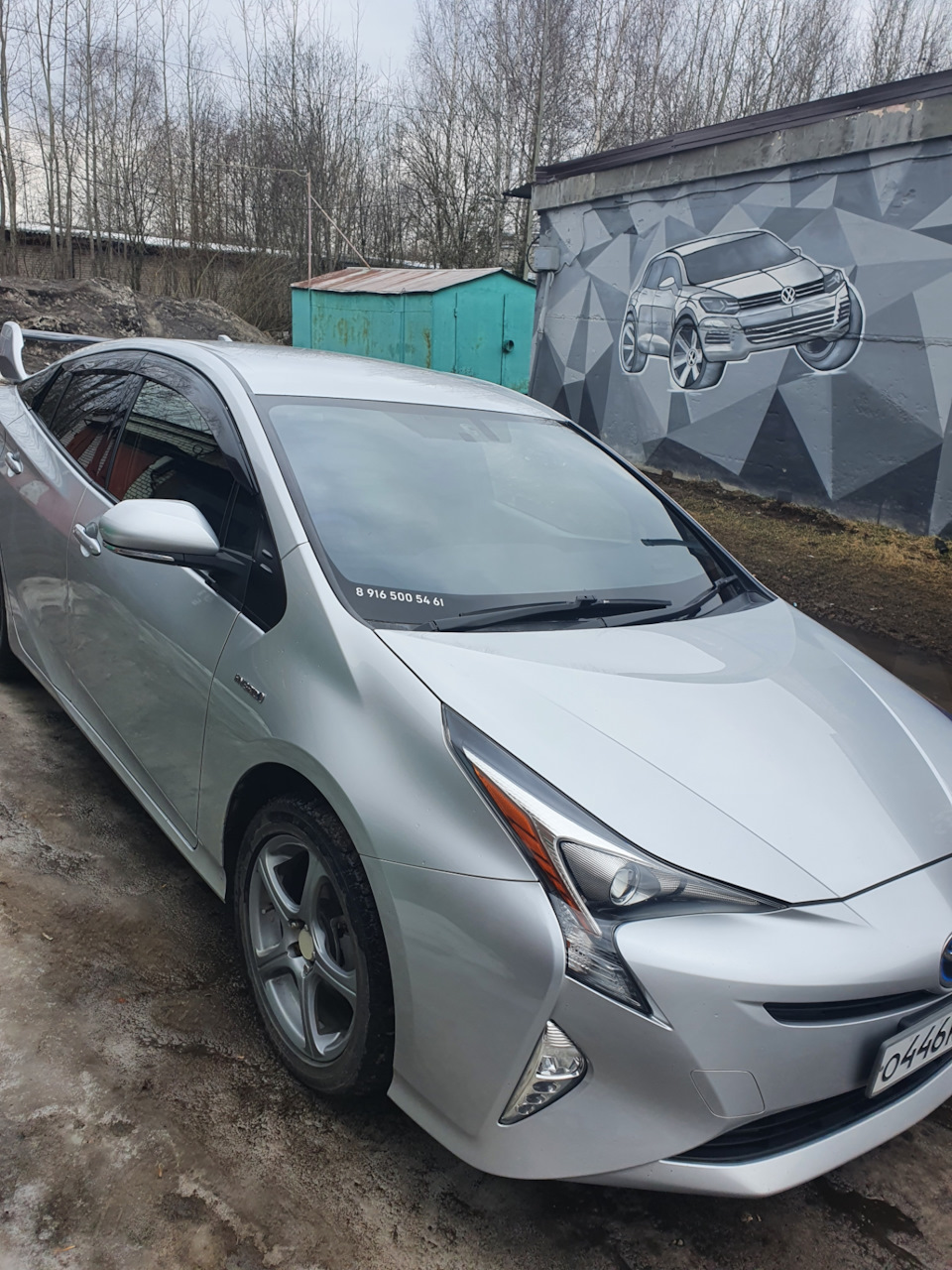 Тонировка лобового стекла атермальной плёнкой — Toyota Prius (50), 1,8 л,  2015 года | стайлинг | DRIVE2