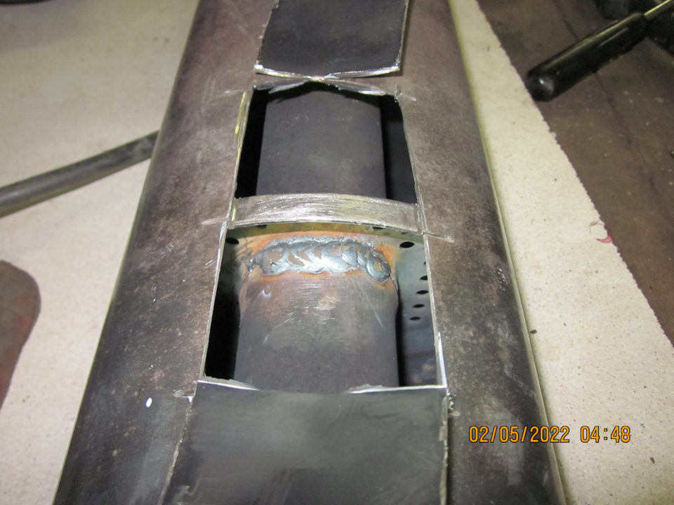 Прихватил сваркой трубу к перегородке — Lada Vesta SW (1G)