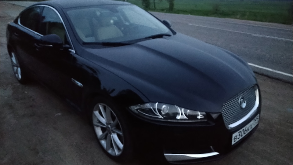Jaguar XF