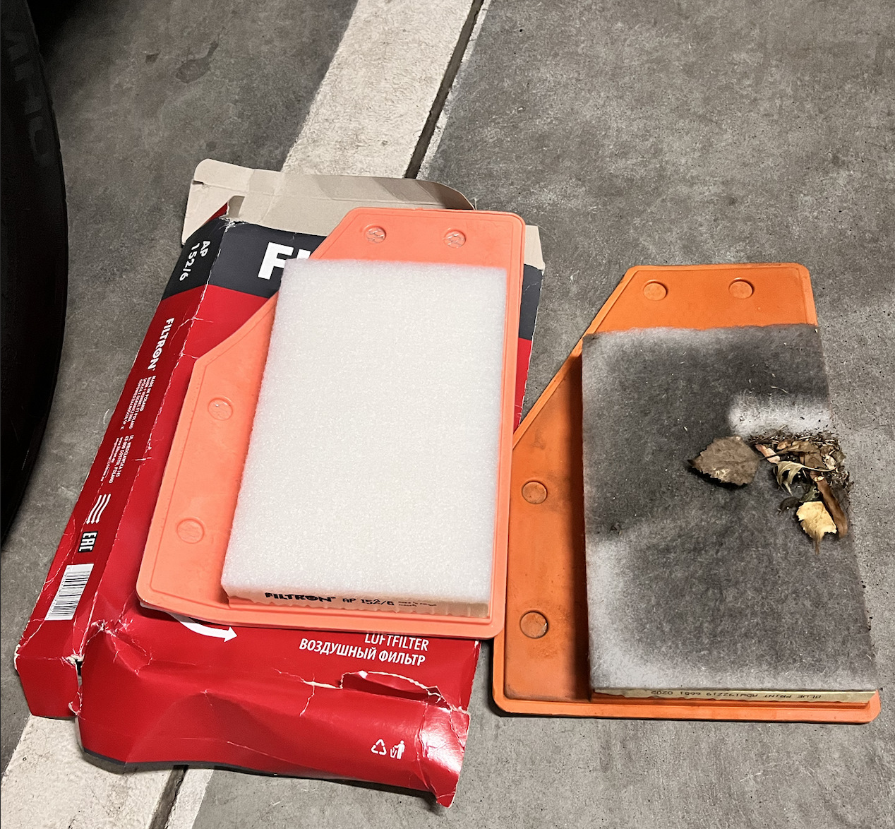 Замена воздушного фильтра и лампочки в правой фаре — DRIVE2