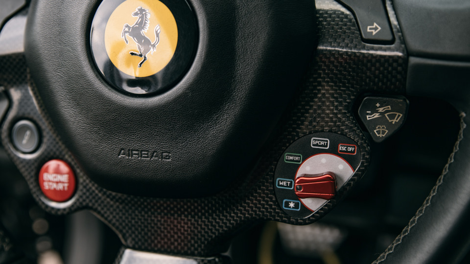 Фото в бортжурнале Ferrari FF