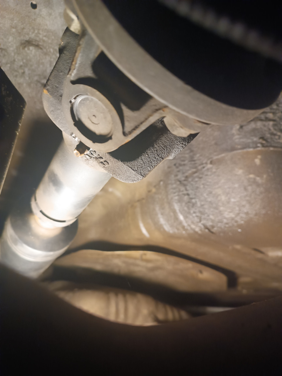 Шприцевание карданных валов — KIA Sorento (1G), 2,5 л, 2009 года ...