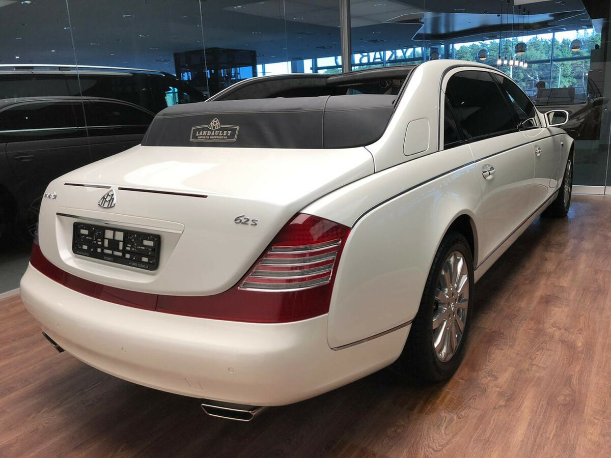 Машина Maybach 62s Landaulet