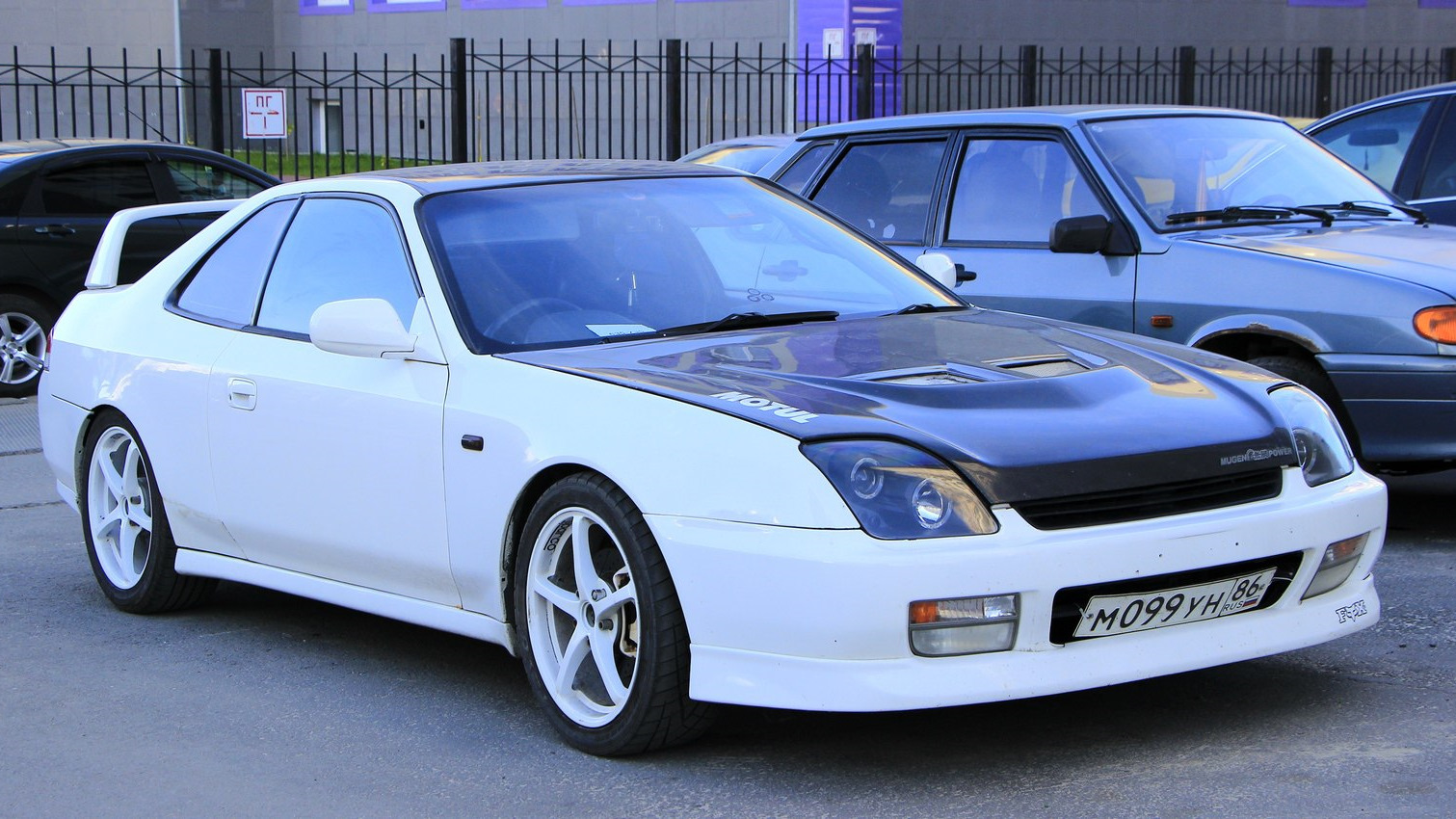 Honda Prelude (BB5, BB6, BB7, BB8, BB9) 2.2 бензиновый 1999 | Белая с  карбоном на DRIVE2