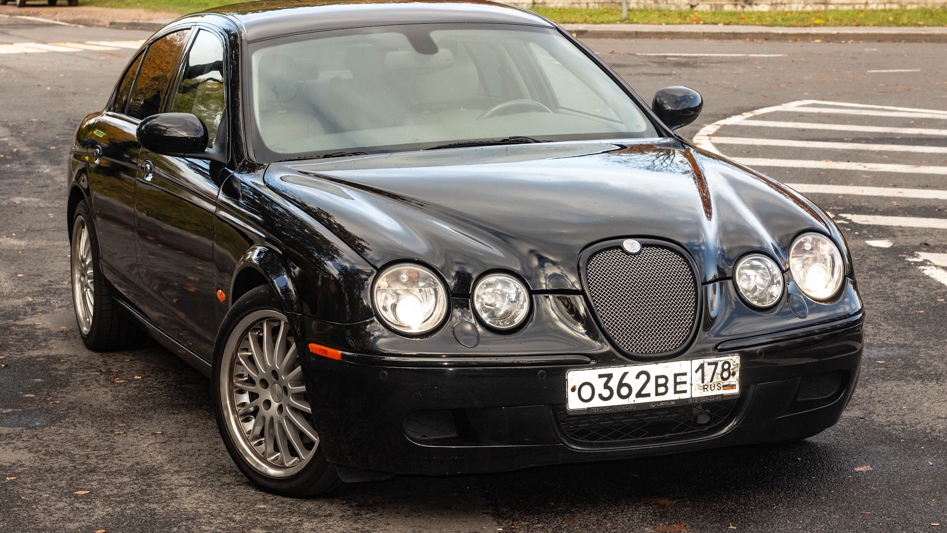 Jaguar S-Type 3.0 бензиновый 2007 | Ни хрома, Ни дерева на DRIVE2