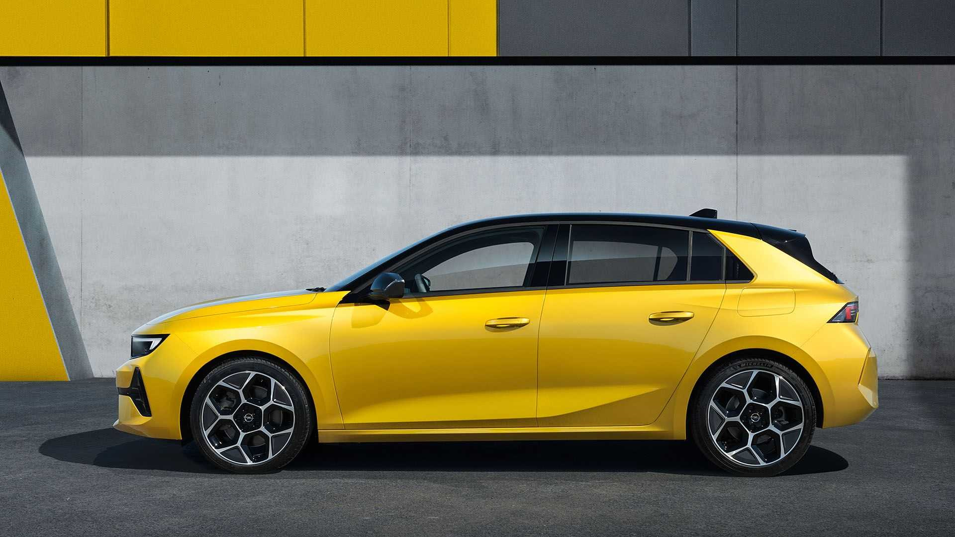 Opel Astra 2021.