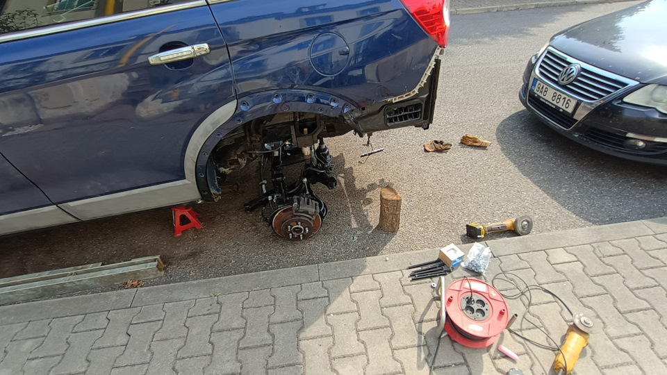 Нет зарядки. Поменял генератор не помогло — Chevrolet Captiva (1G), 3,2 ...