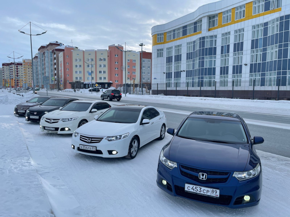 1. — Honda Accord (8G)