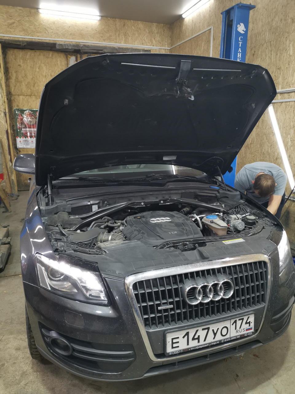 ТО + свечи накала — Audi Q5 (1G), 2 л, 2010 года | плановое ТО | DRIVE2
