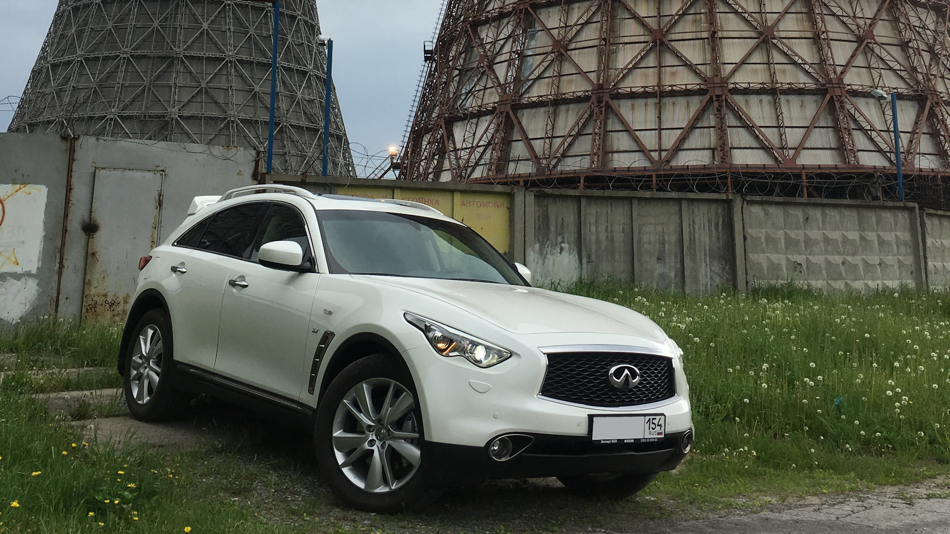 Infiniti QX70 3.7 бензиновый 2017 | 🚀 Rocket 333 на DRIVE2