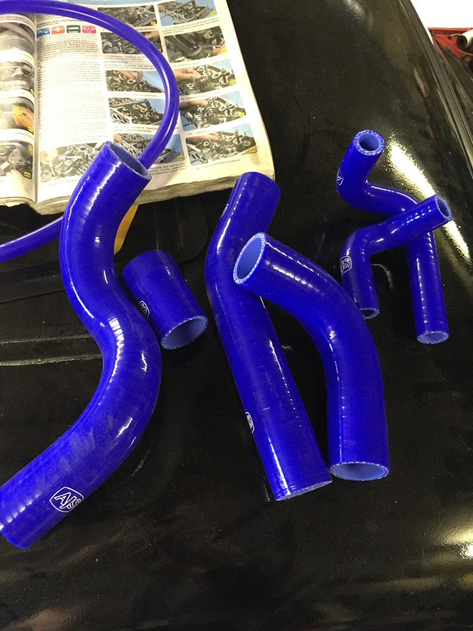 9. полностью набор из селикона на охлаждение антифризом. — Lada 21047