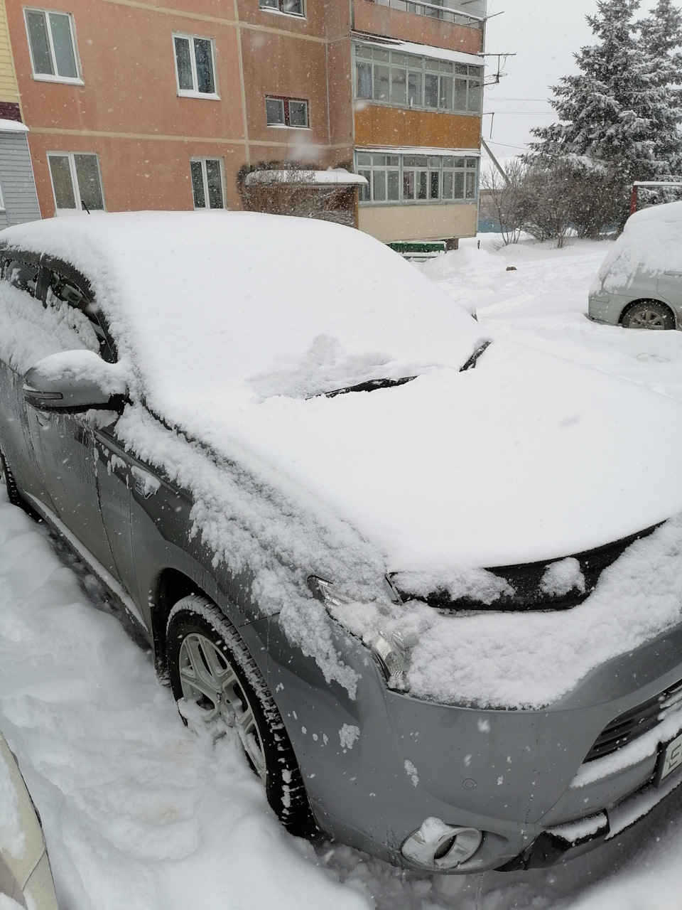 Зимние дворники. — Mitsubishi Outlander PHEV, 2 л, 2014 года ...