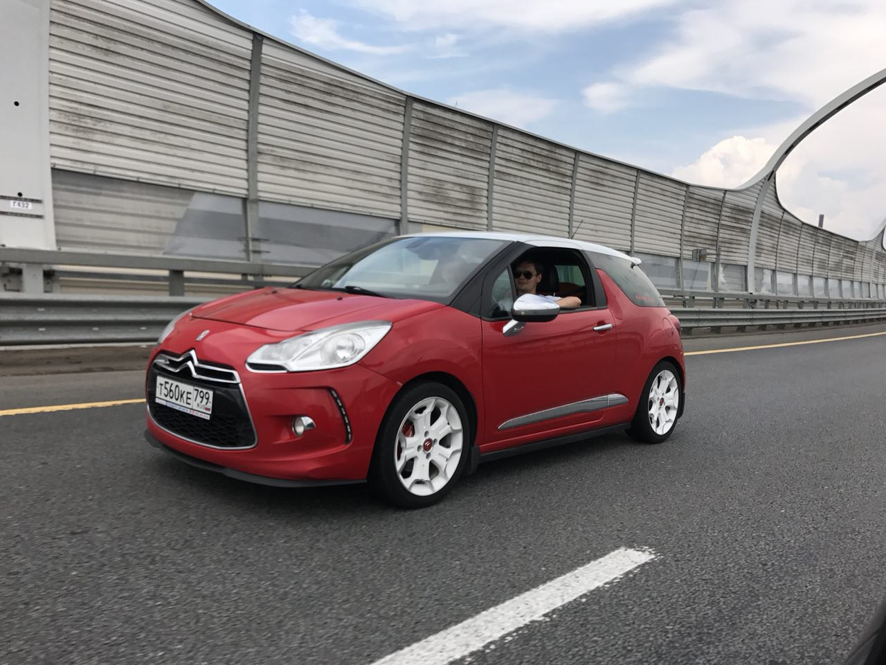 Citroen ds3 красный