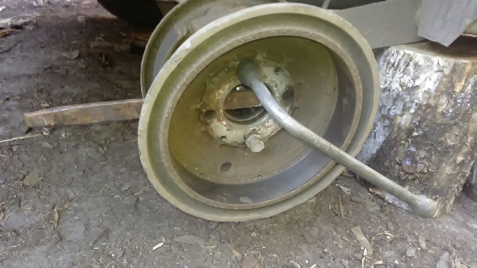 Замена заднего ступичного подшипника — Москвич 2141, 1,5 л, 1993 года ...