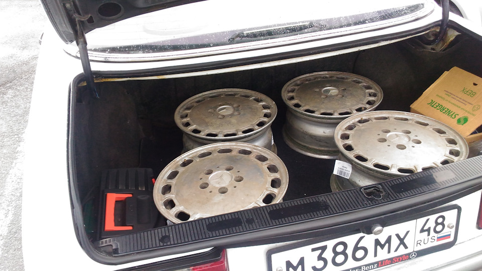 Фото в бортжурнале Mercedes-Benz S-Class (W126)