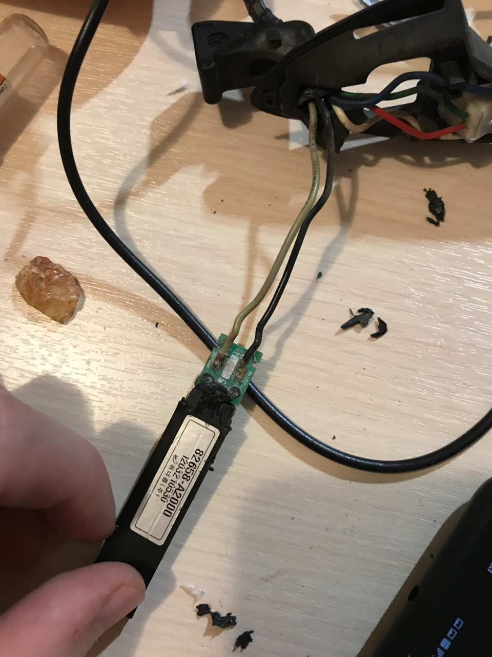 Vw tiguan ручка двери keyless. перестал работать бесключевой. Infinity fx37 штатный иммобилайзер. разъем для антенны бесключевого доступа. вольво хс60 концевик двери передней.