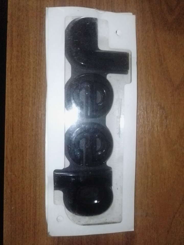 Эмблема задняя на Jeep Grand Cherokee (WK2). | 7 000 ₽ в городе Воронеж ...