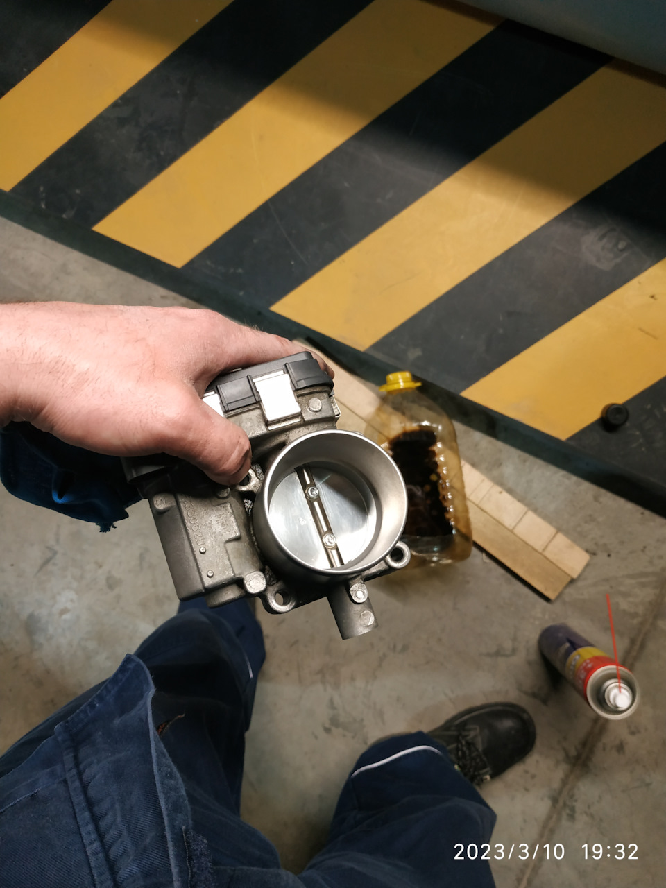 Ну и дроссель. — Volkswagen Polo Sedan