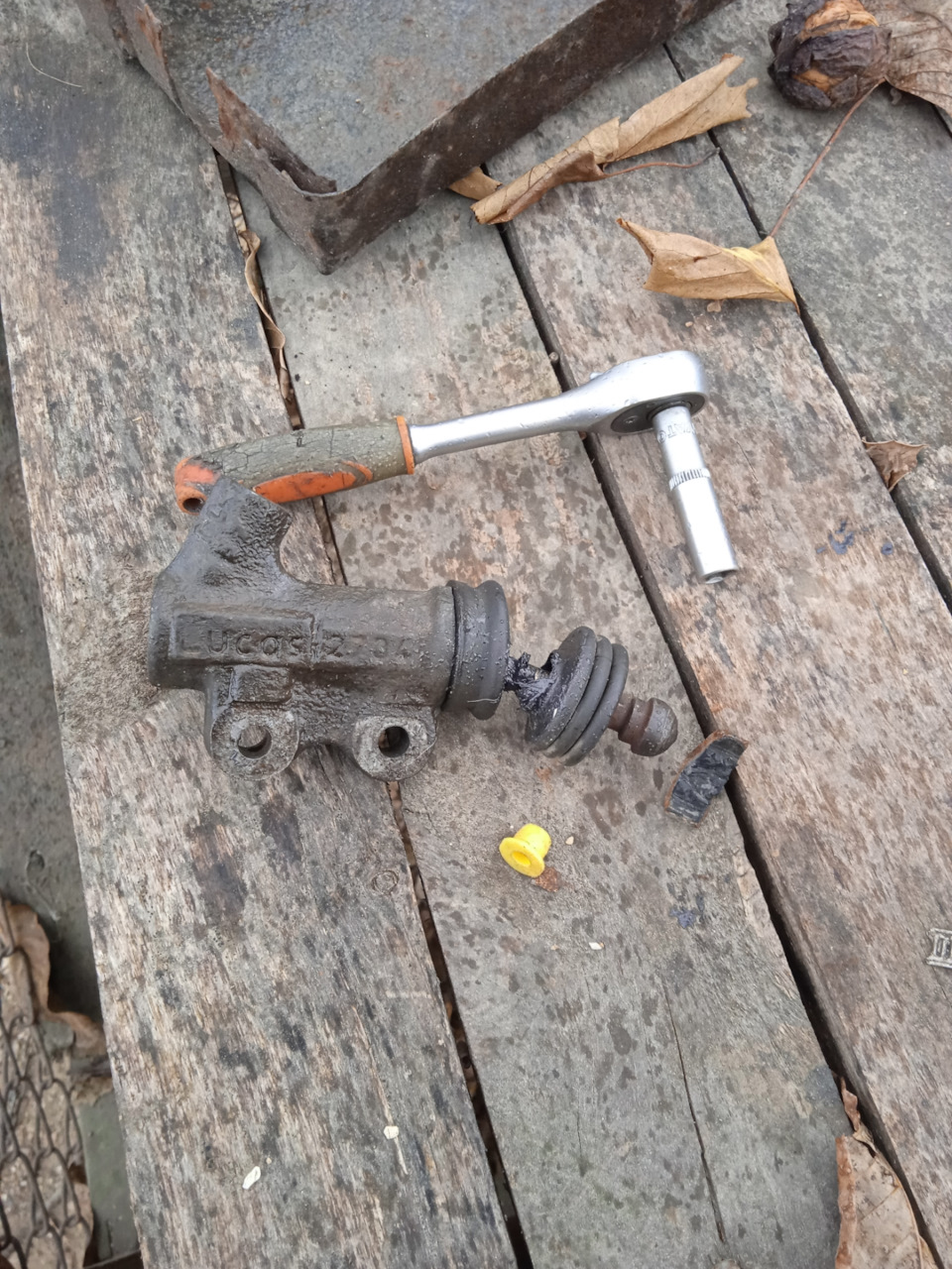 Рывки при плавном опускании сцепления. — Honda Accord (5G), 2 л, 1993 ...