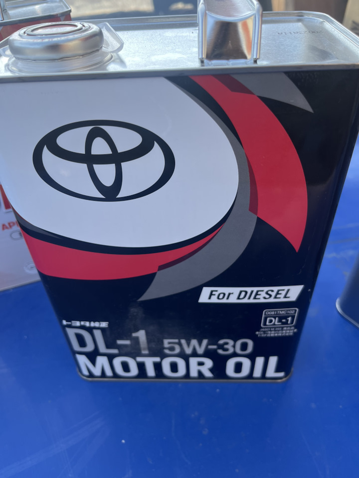 Toyota 5w30 dl-1 for diesel на Toyota Fortuner (2G), Toyota Land ...