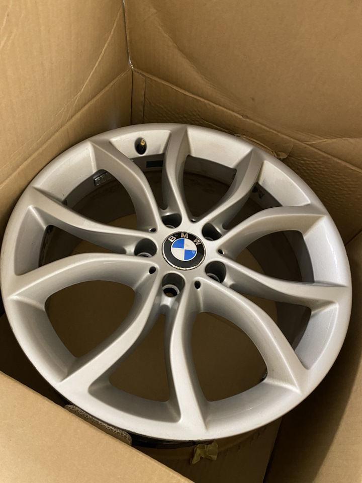 Литые диски BMW 9Jx19 ET48 5x120 на BMW X5 (F15), BMW X6 (F16). Б/у ...