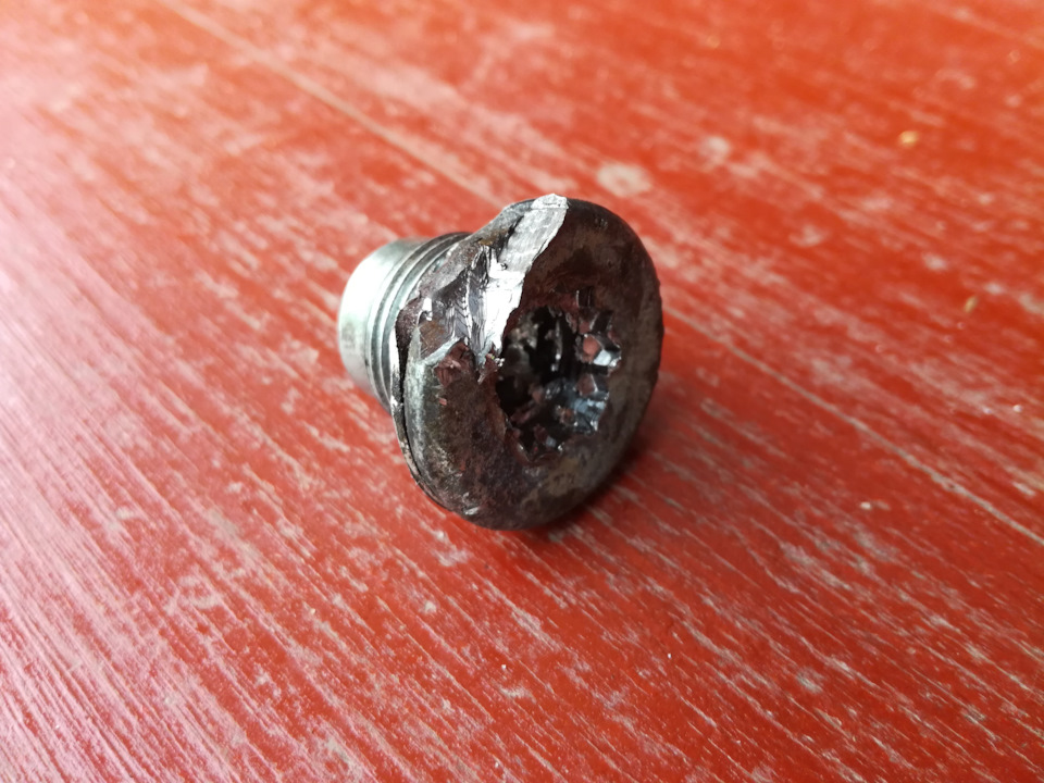 та самая пробка — Nissan X-Trail II (t31)