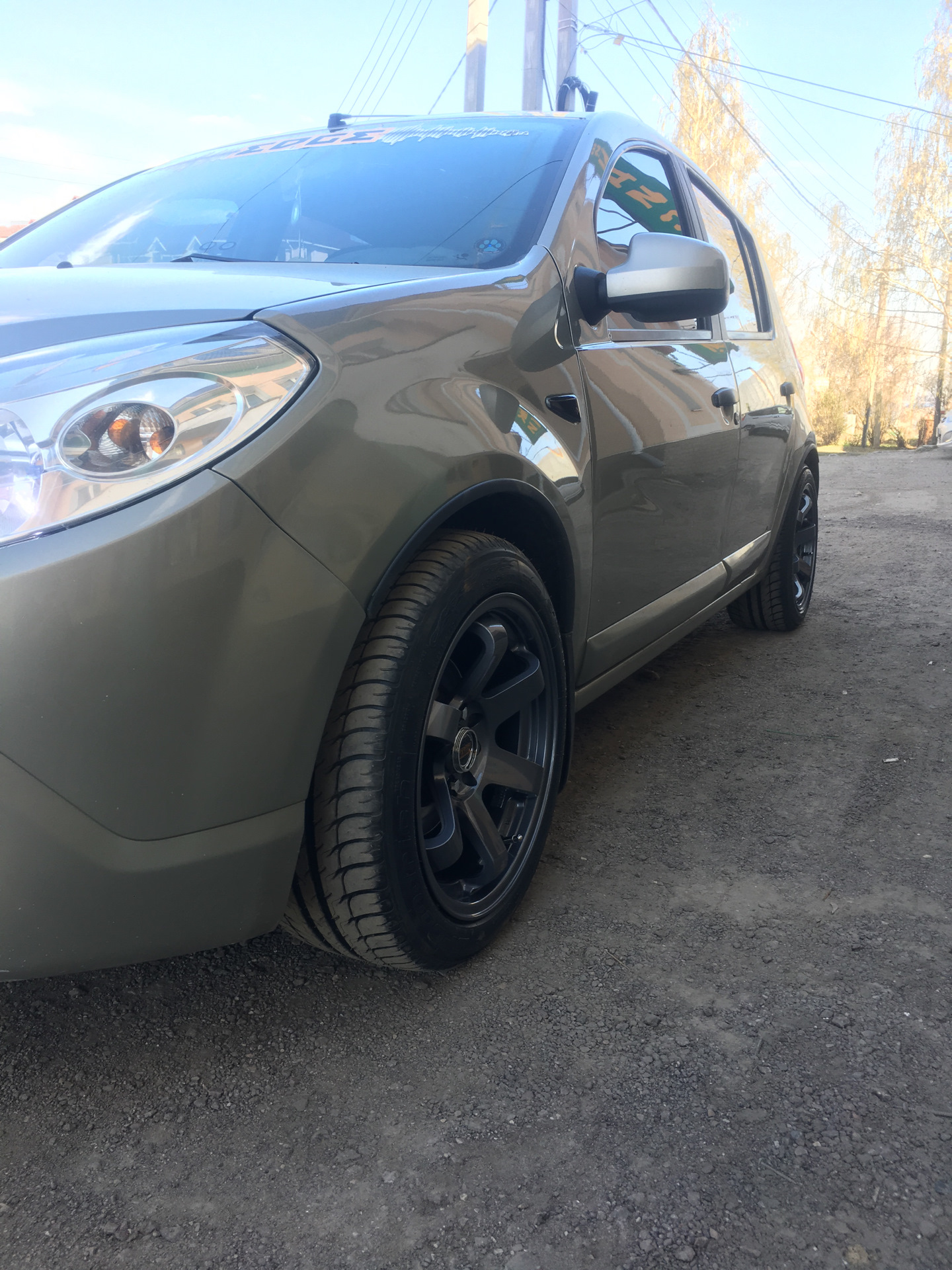 колеса волк рейсинг r16 — Renault Sandero 1G, 1,6 л, 2010 года ...