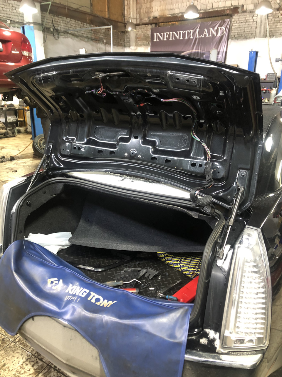 Укус куницы — Cadillac CTS (2G), 3,6 л, 2011 года | поломка | DRIVE2