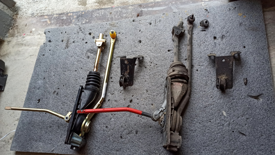 Новые запчасти на москвич святогор