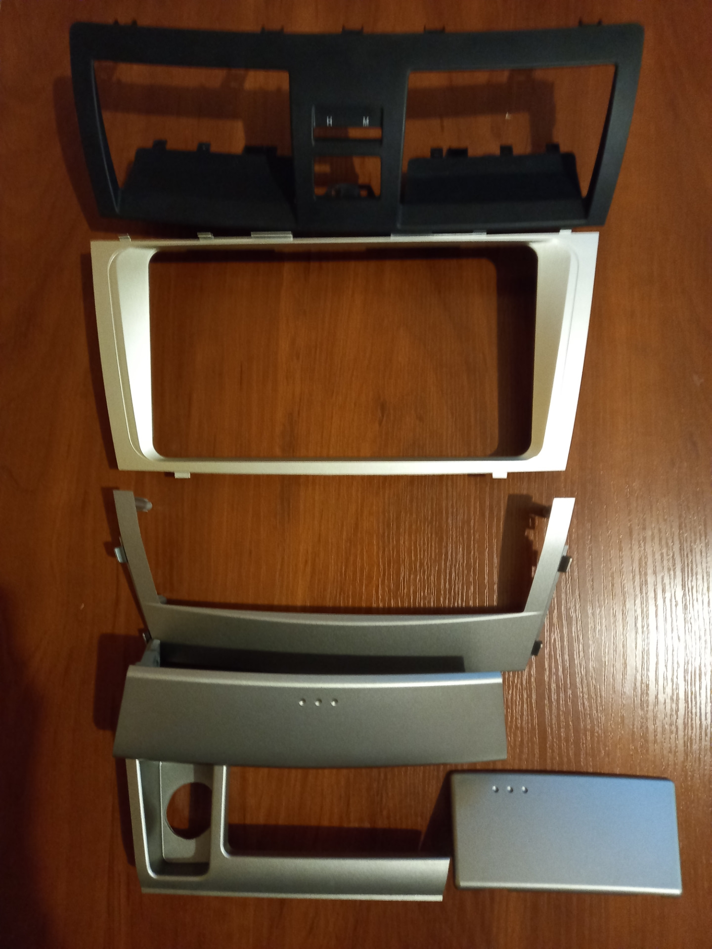 Установка магнитолы Teyes Spro Plus. Очередная покраска пластика салона ...