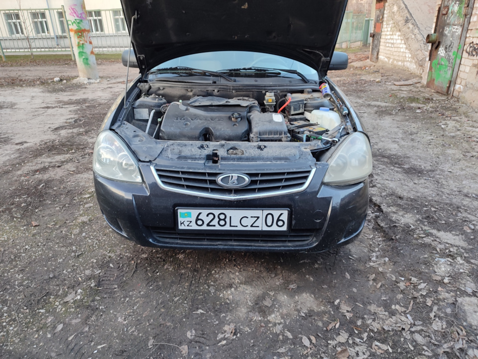 Замена блока фары — Lada Приора хэтчбек, 1,6 л, 2012 года | своими ...