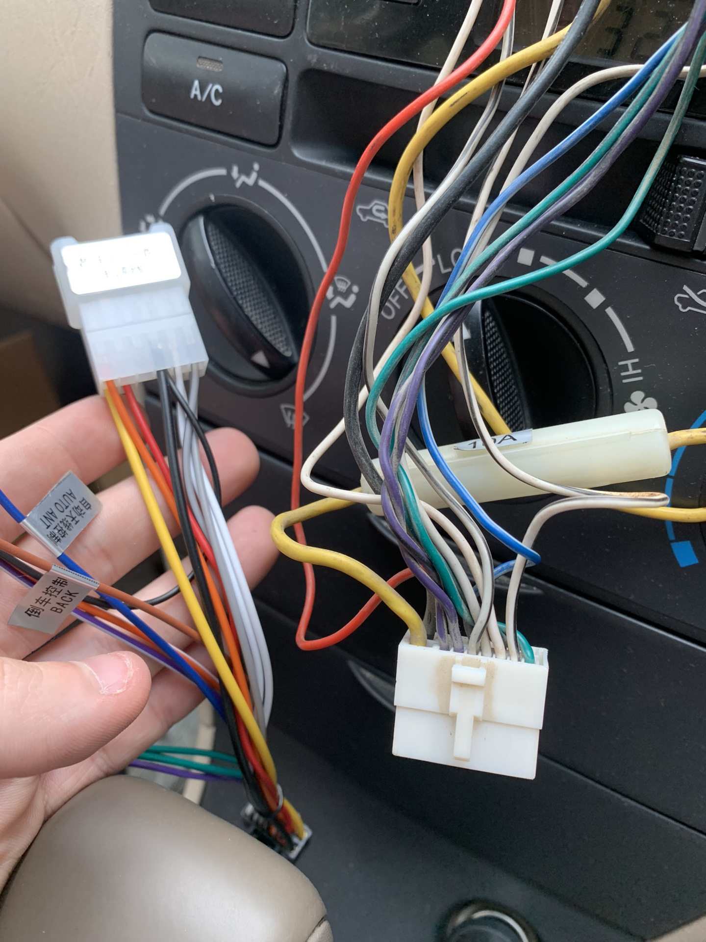 Магнитола — Toyota Corolla (120), 1,5 л, 2001 года | просто так | DRIVE2