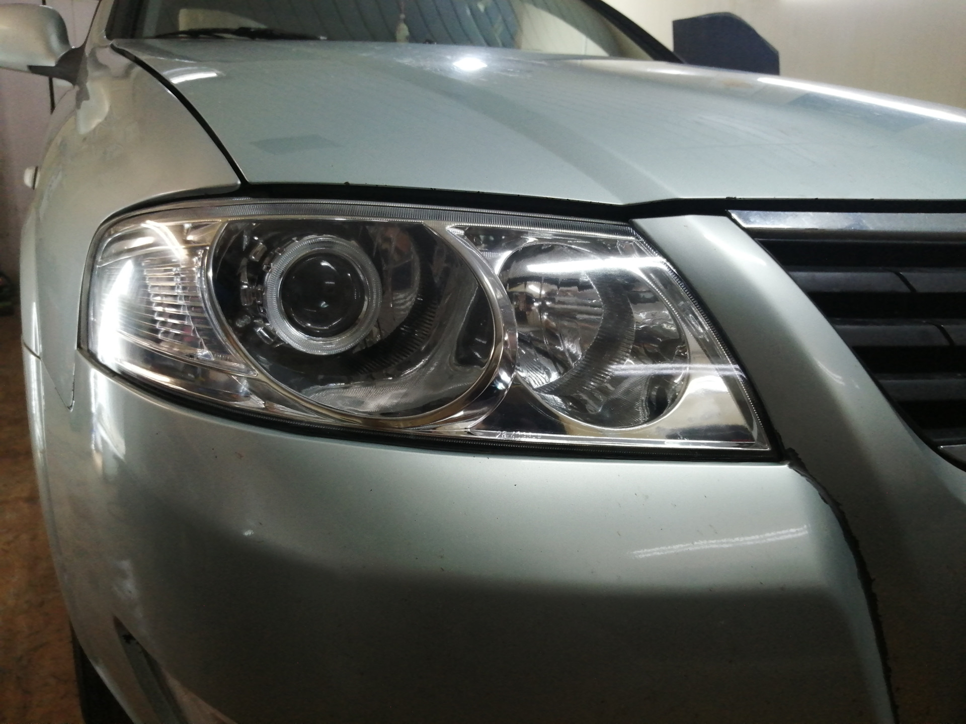 Фары — Nissan Almera Classic (B10), 1,6 л, 2007 года | тюнинг | DRIVE2