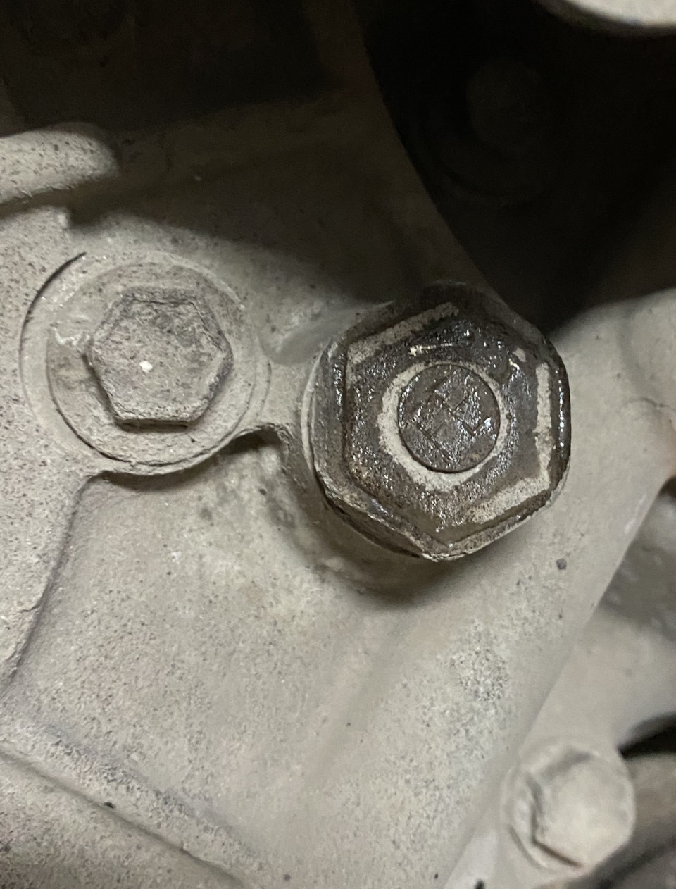 Фото в бортжурнале Toyota RAV4 (IV)