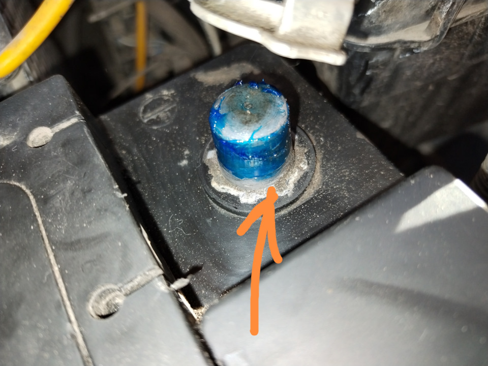 Чистка клемм АКБ — Lada Vesta SW, 1,6 л, 2021 года | своими руками | DRIVE2