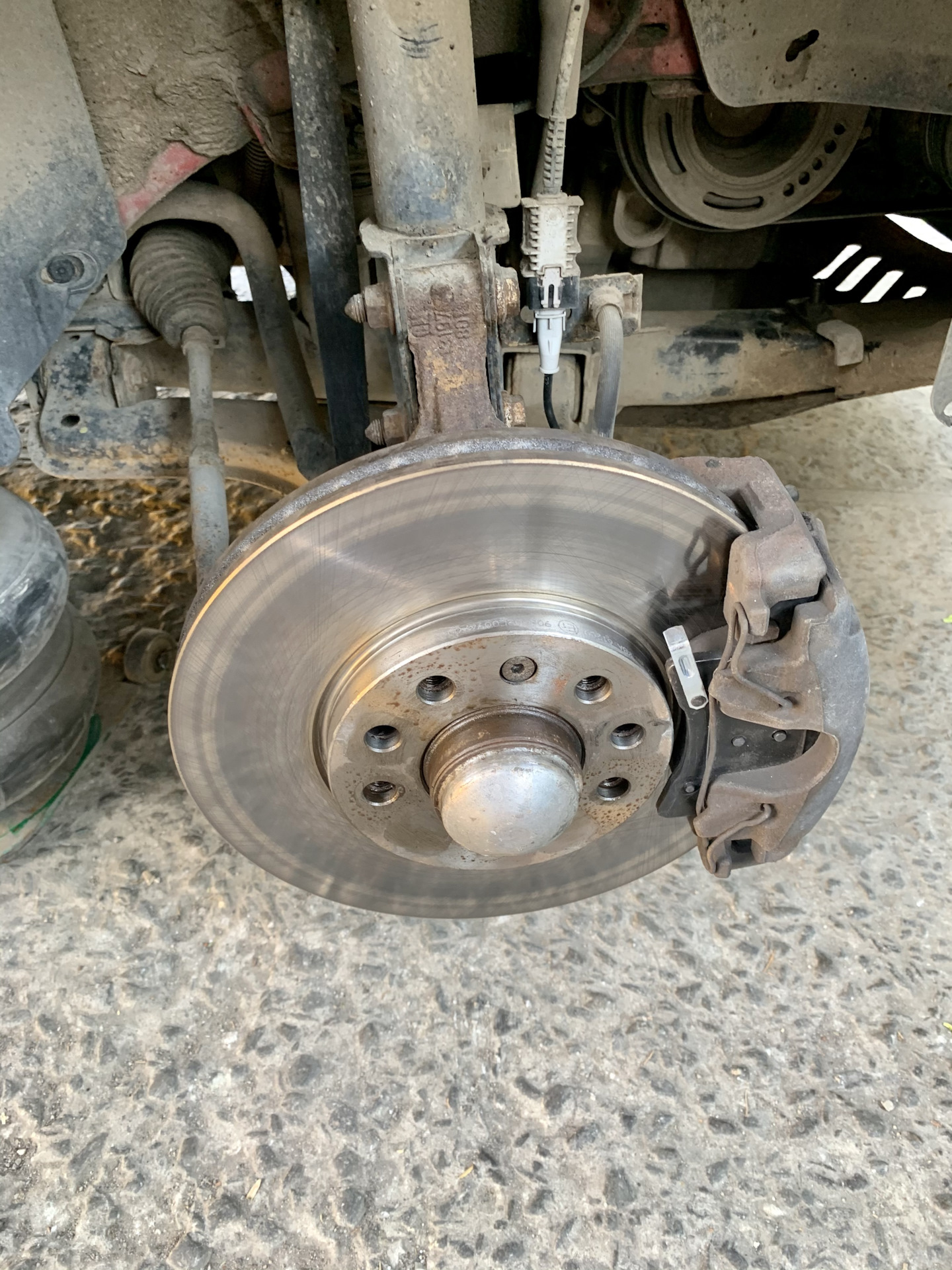 НОВЫЕ ПОКРЫШКИ, ТОРМОЗНЫЕ ДИСКИ И КОЛОДКИ — Opel Astra H TwinTop, 1,8 л ...