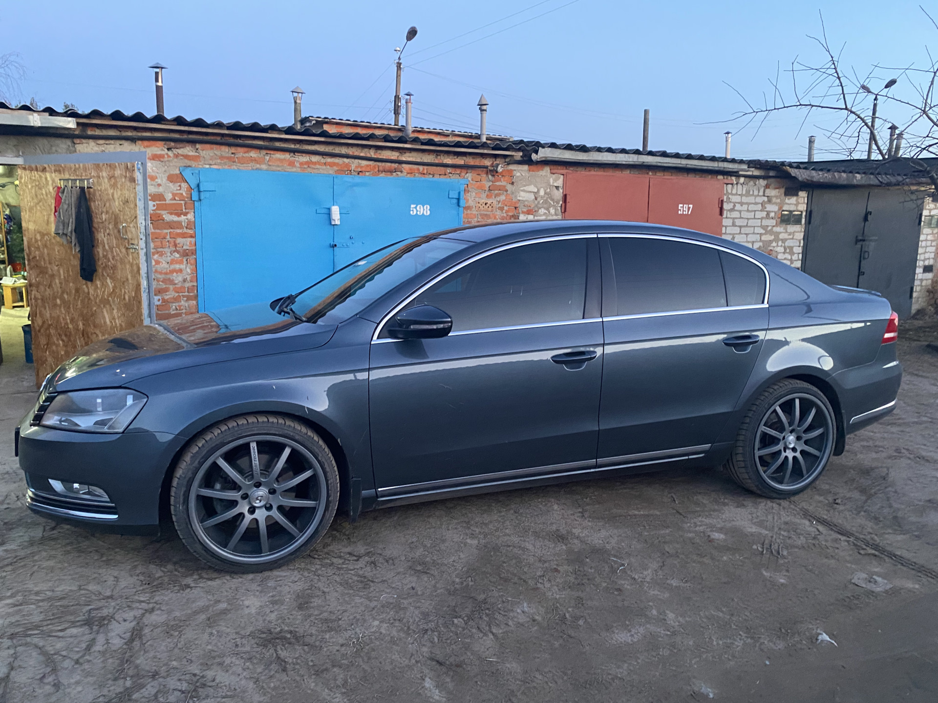 № 20 Оригинальны диски Sport Technic R19 — Volkswagen Passat B7, 1,8 л,  2013 года | колёсные диски | DRIVE2