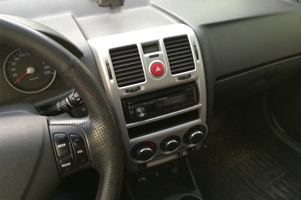 Как снять панель hyundai getz Спонтанная "фотосессия" Геши после работы - Hyundai Getz, 1,4 л, 2007 года фотог
