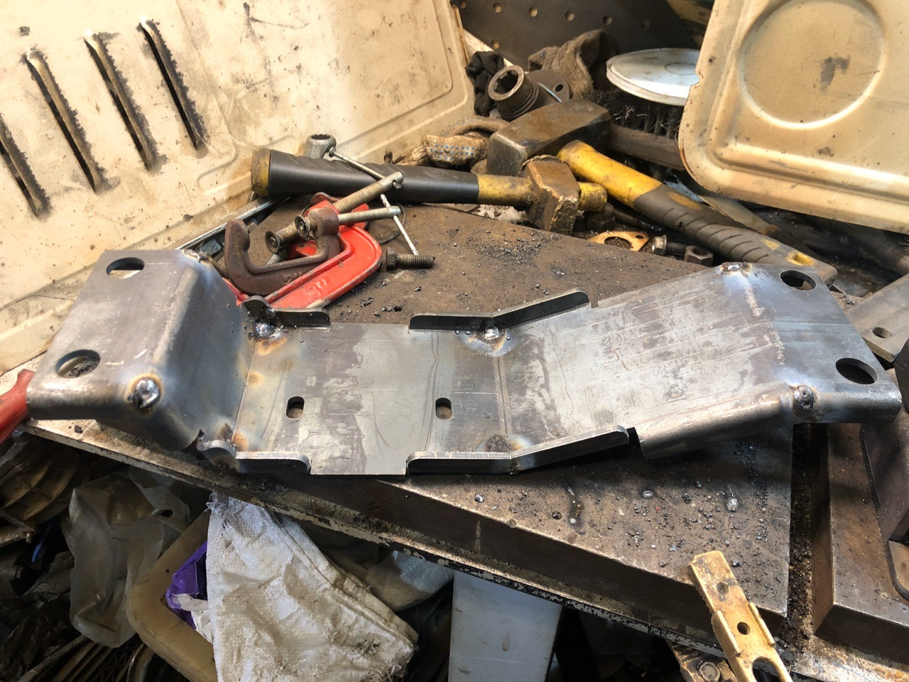 Траверса подвесного подшипника газель 3302. Траверса подвесного подшипника газель 3302. Траверса подвесного подшипника. Траверса подвесного газель 3302. Траверса подвесного подшипника.